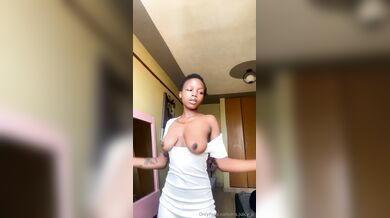 Ms.juicy_p aka ms.juicy_p - 11-15-2024 OnlyFans Video - A juicy fruit