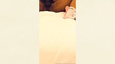 Marie-sz-queen aka marie-sz-queen - 05-24-2025 OnlyFans Video - Some people drink, some people smoke, some people eat