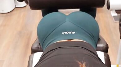Marie-sz-queen aka marie-sz-queen - 02-05-2025 OnlyFans Video - Starting early on my hump day postsImagine the view for the guys on the equipment behind