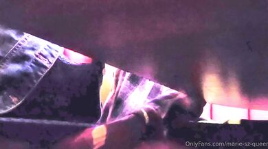 Marie-sz-queen aka marie-sz-queen - 01-19-2024 OnlyFans Video - Bull fingering me next to hubby without him knowing