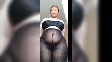 Kosmik Atom aka kosmik_atom - 02-17-2025 OnlyFans Video - Like my panties