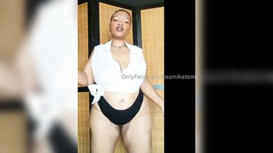 Kosmik Atom aka kosmik_atom - 02-12-2024 OnlyFans Video - The more u swipe_2