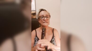 Carie Harper aka milf_harper - 04-29-2025 OnlyFans Video - VideoMilf Jerk off instructions using my 10 inch dildo